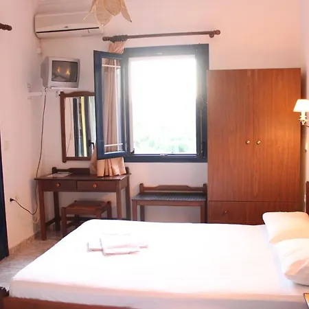 Theofilos Appartement *