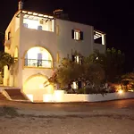 Appartement Theofilos *