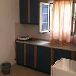 Theofilos Appartement *