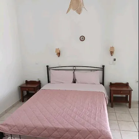 Theofilos Apartment *